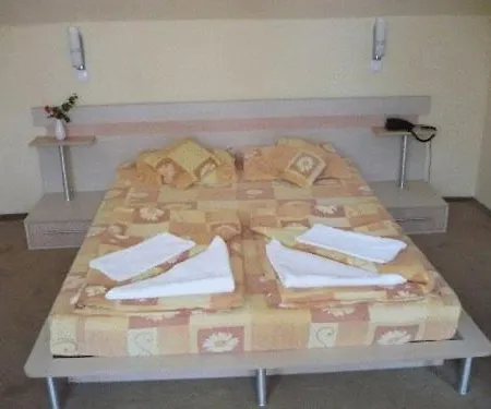 Suri 3* Брашов